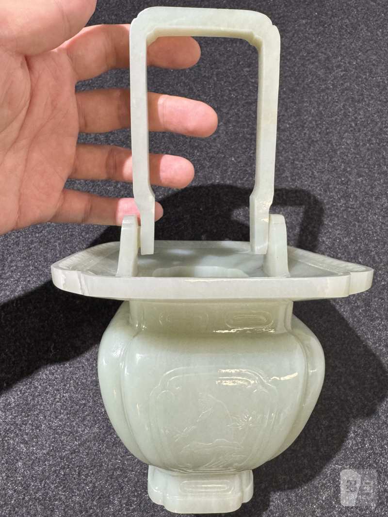 清 青白玉花篮 - 图7